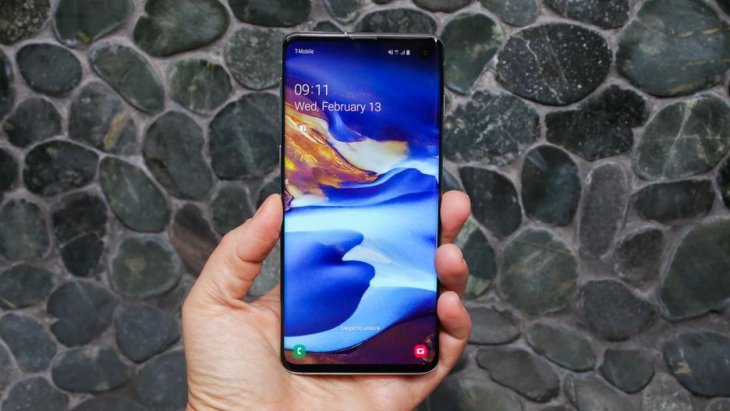 01 Samsung Galaxy S10