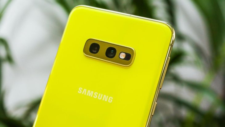 19 Samsung Galaxy S10e