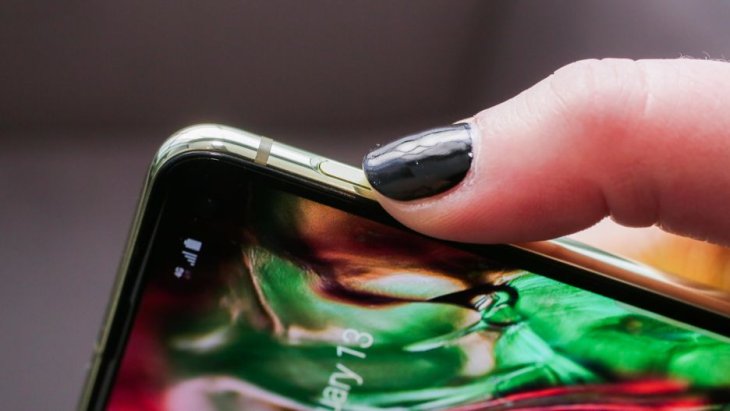 26 Samsung Galaxy S10e