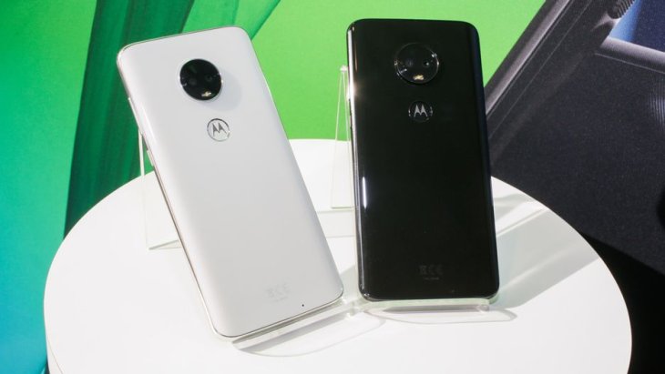 27 Moto G7