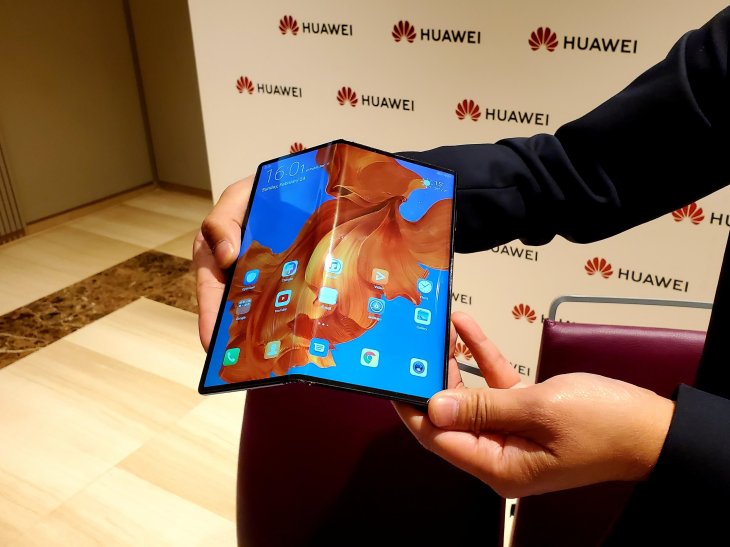 Káº¿t quáº£ hÃ¬nh áº£nh cho Mate X foldable phone is Huawei's bid to be seen as innovator, not spy