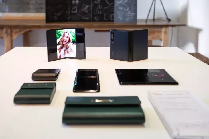 Vpavic 190223 Tcl Dragonhinge 0003