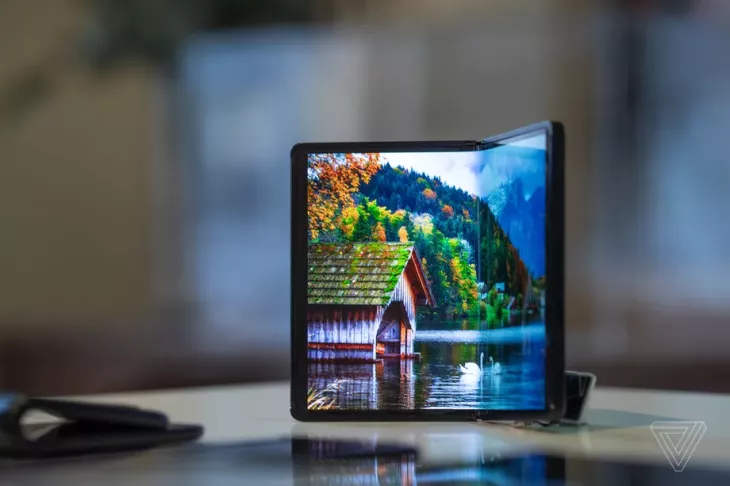 Vpavic 190223 Tcl Dragonhinge 0004