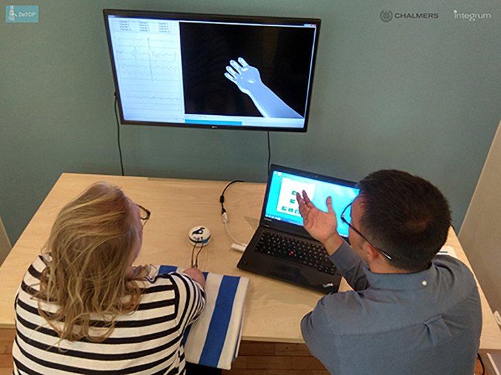 Patient Flexing Virtual Hand