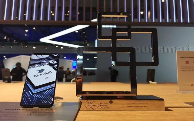 Huawei Mate 20 Pro Wins Its First Best Smartphone