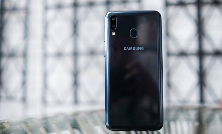 Galaxy M20 Zing 1 18