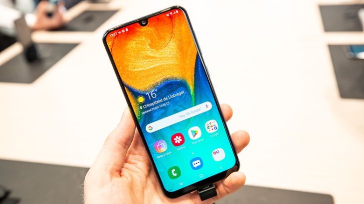 Samsung Galaxy A30