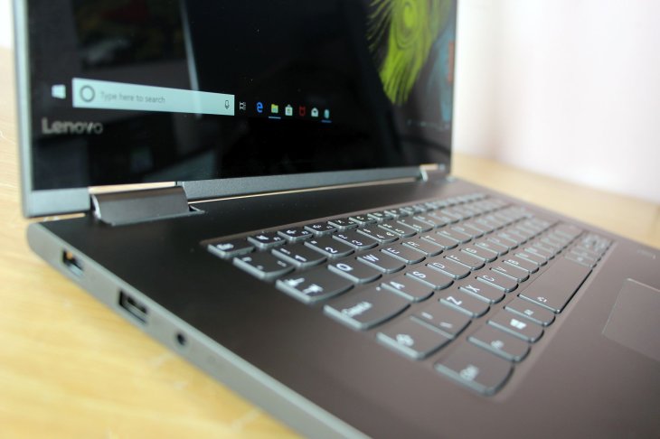 Lenovo Yoga 730 10