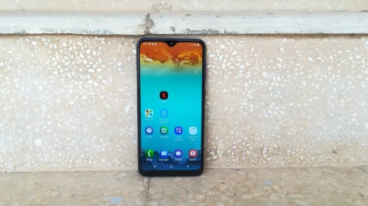 Galaxy M10