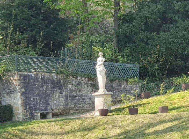 Samsung Galaxy 10 5g 10x Zoom Sample Dxomark 1 102