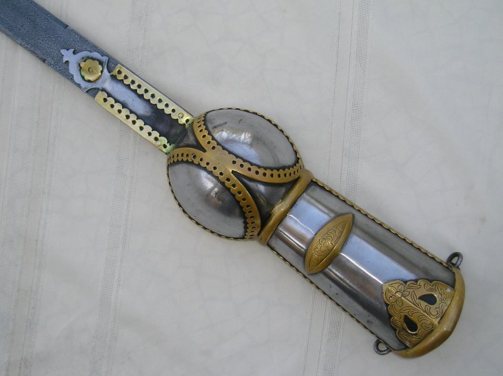 Pata-weapon