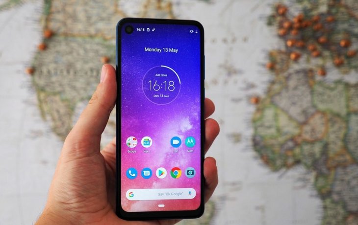 Motorola-One-Vision-display