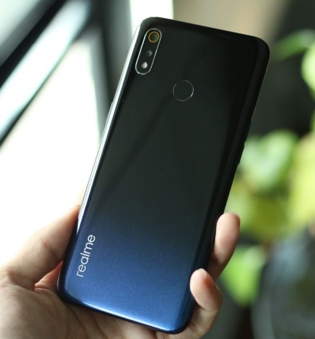 The-Realme-3-has-a-flagship-design