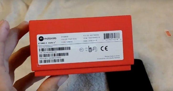 The-guy-actually-received-the-phone-2