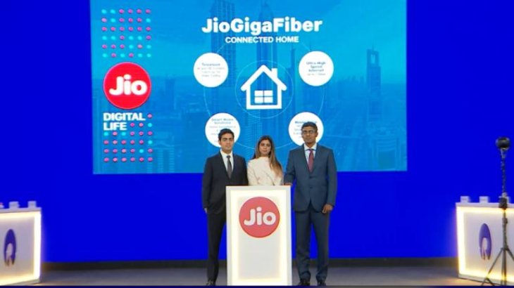 Reliance-Jio-announced-new-security-amount-for-its-Jio-GigaFiber-1