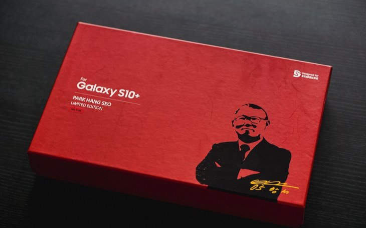 Galaxy S10 Park Hang Seo 2