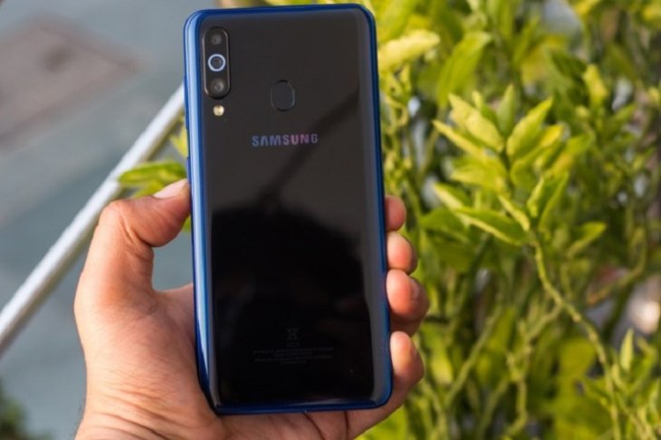 Samsung Galaxy M40 4