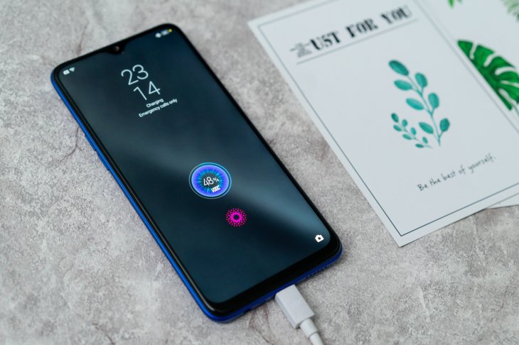 Realme 3 Pro 29