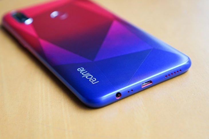 Realme 3 Diamond Red