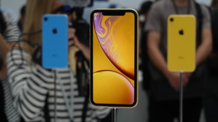 iPhone XS - iPhone XR