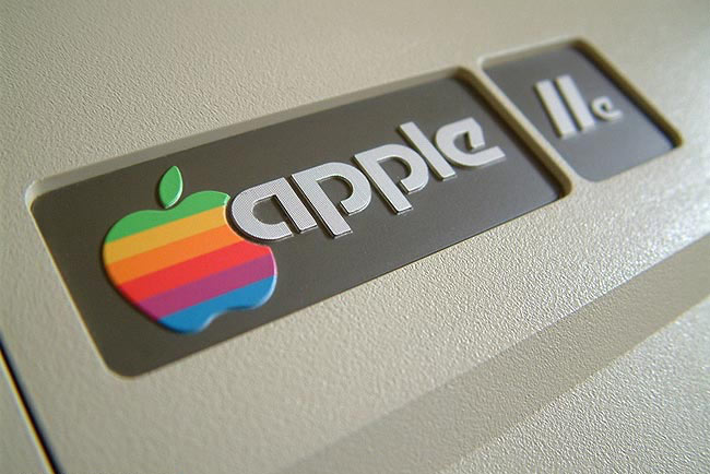 Apple Ii Logo 01