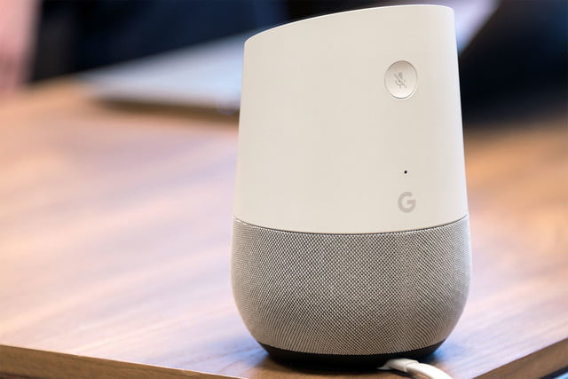 Google-assistant-listens-to-you-4
