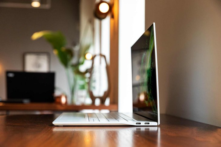 Acer-Swift-7-flimsy-flex