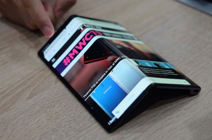 Huawei-may-release-the-Mate-X-next-month-1