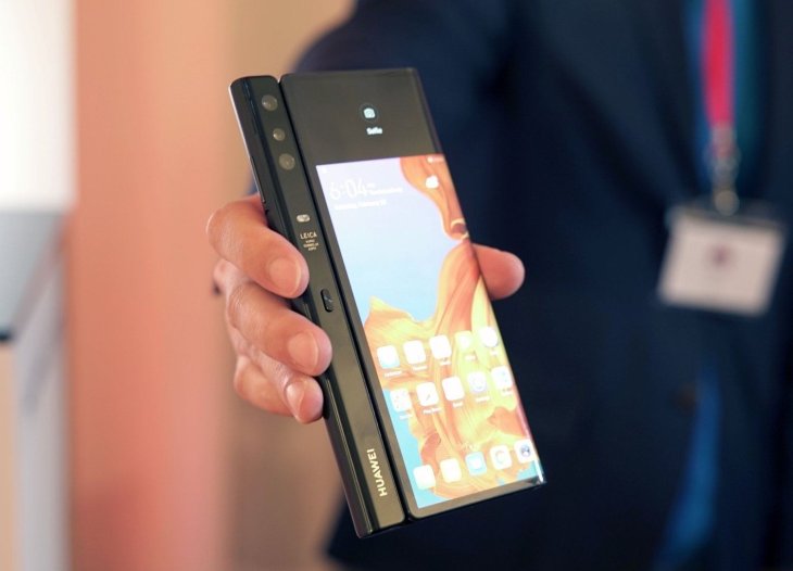 The-Huawei-Mate-X-may-house-the-new-Kirin-990-processor-2