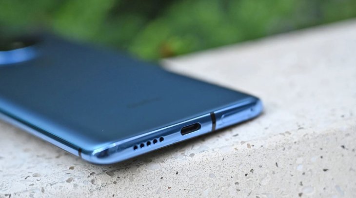 OnePlus-7T-acute-curves