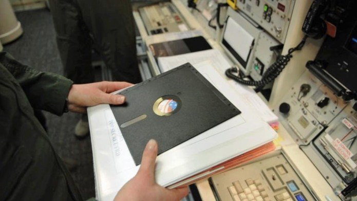 after-half-a-century-us-finally-stopped-using-floppy-disks-in-missile-launches-3