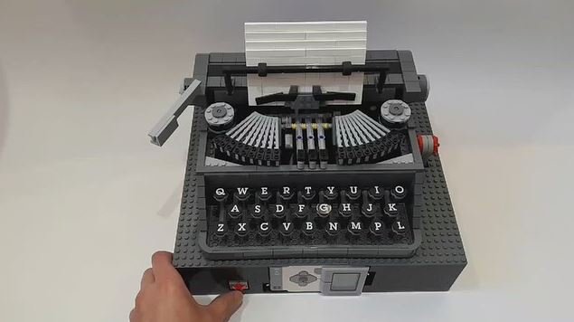 you-can-actually-type-on-this-lego-typewriter-2