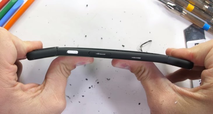 google-pixel-4-xl-was-bent-and-this-is-what-happened-1
