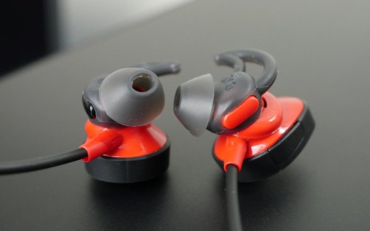 139698 Headphones Review Bose Soundsport Pulse Rev