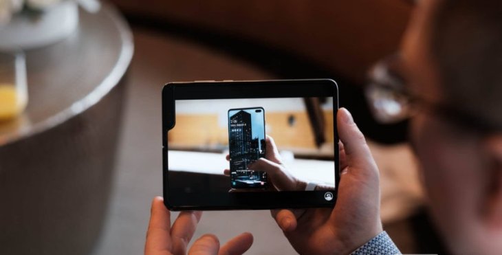 motorola-razr-vs-samsung-galaxy-fold-8