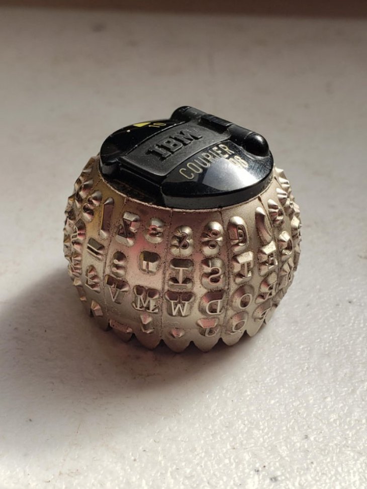 IBM-Selectric-Typewriter