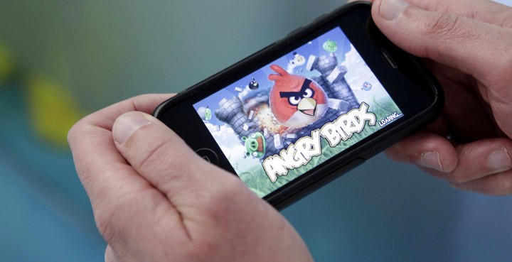 angry-birds-is-the-first-mobile-game-to-get-over-1-billion-downloads-1