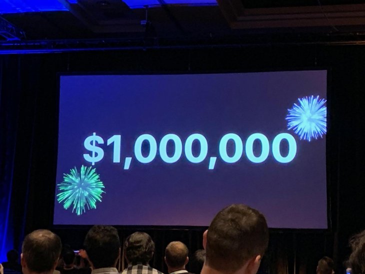 1565804039493 Apple 1