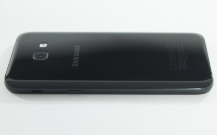 Samsung Galaxy A7 2017 Review In India 7