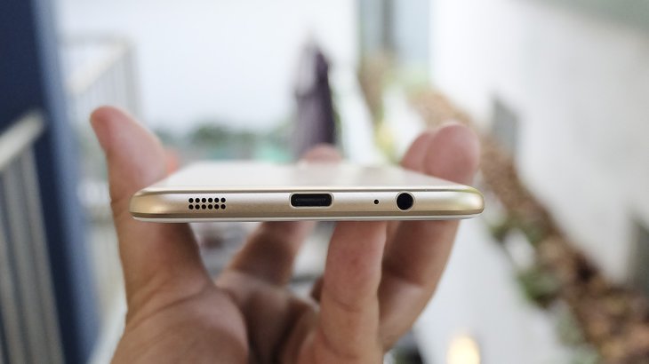 samsung-galaxy-c7-pro-price-in-india-9