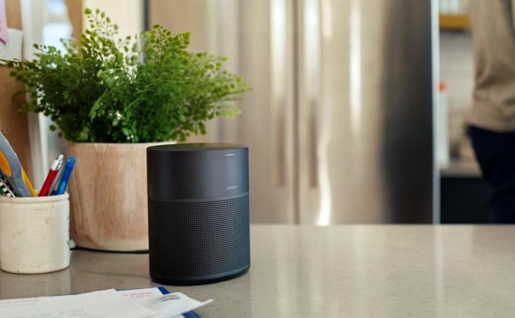 smart-speaker-Bose-Home-speaker