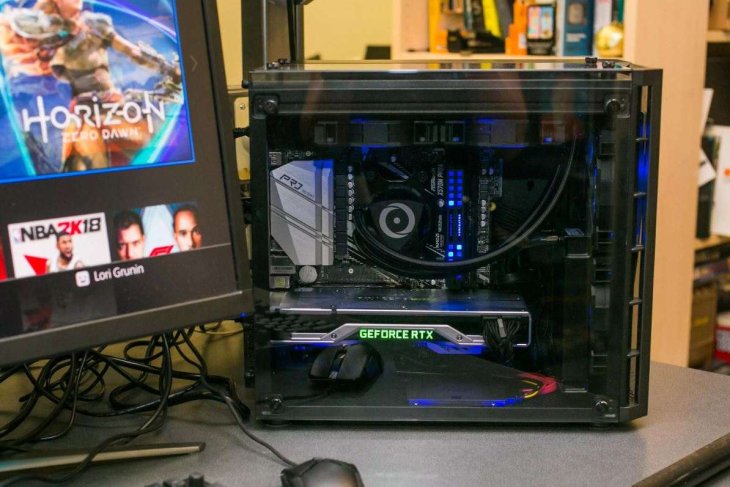 this-gaming-pc-comes-with-a-ps-4-or-xbox-one-s-built-in-2