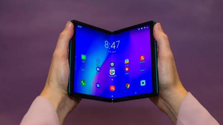 TCL-5G-Foldable-Phone