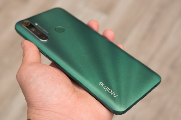 Realme 5i 11