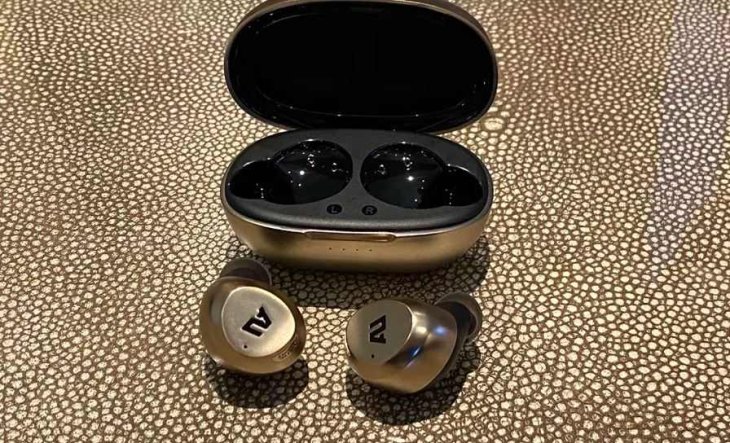 all-wireless-earbuds-and-headphones-at-ces-2020-5