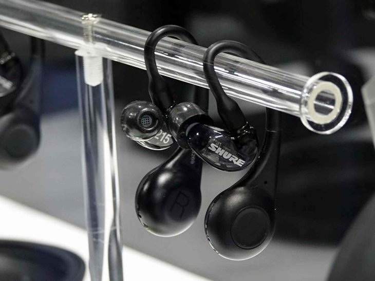 all-wireless-earbuds-and-headphones-at-ces-2020-9