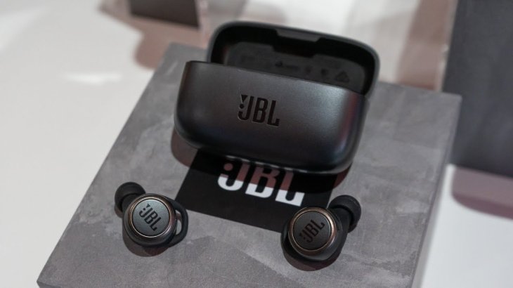 all-wireless-earbuds-and-headphones-at-ces-2020-8