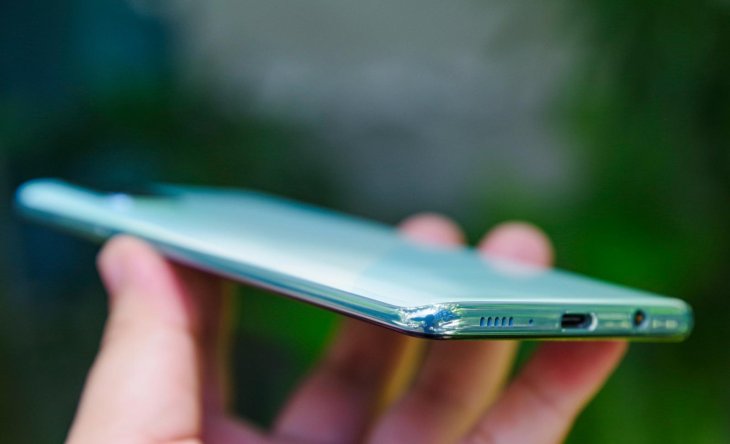 Samsung Galaxy A71 Review India 2