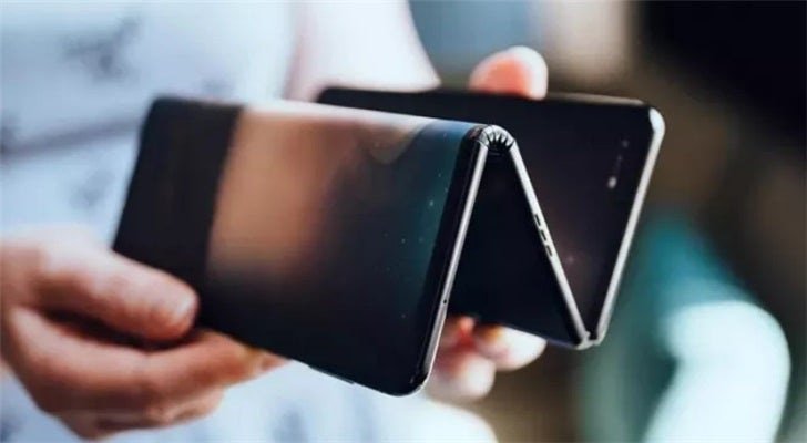 Tcl Foldable Smartphone