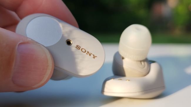 sony airpods under 2000